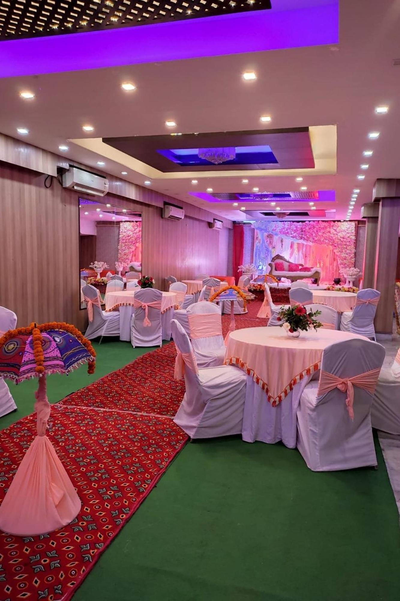 Hotel Shree Kanta Ґурґаон Екстер'єр фото