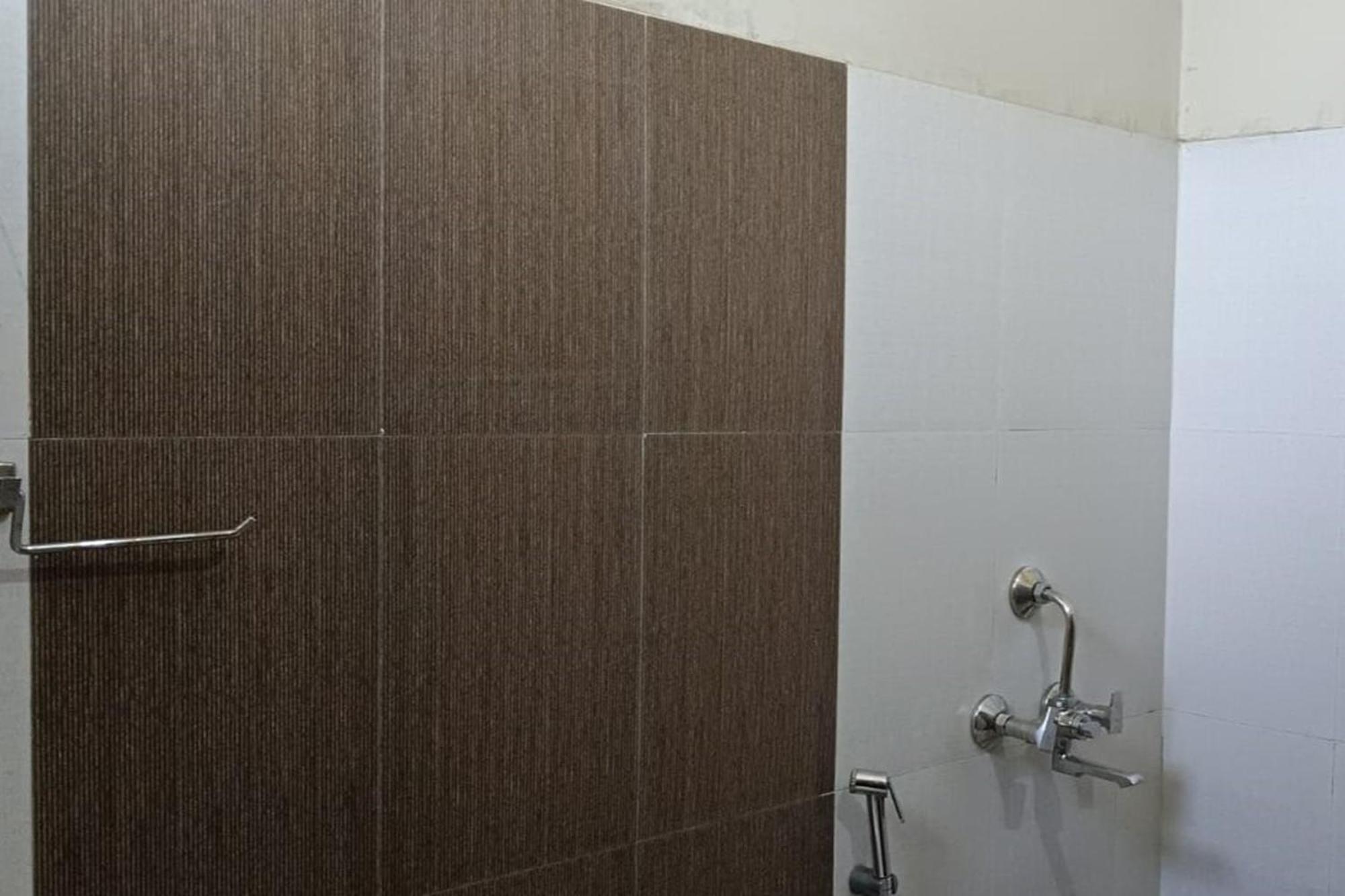 Hotel Shree Kanta Ґурґаон Екстер'єр фото