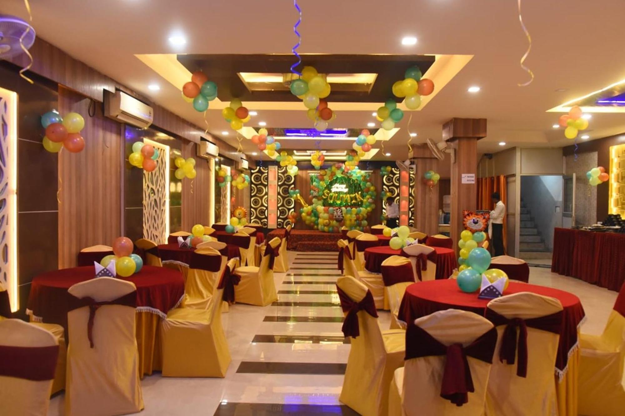 Hotel Shree Kanta Ґурґаон Екстер'єр фото