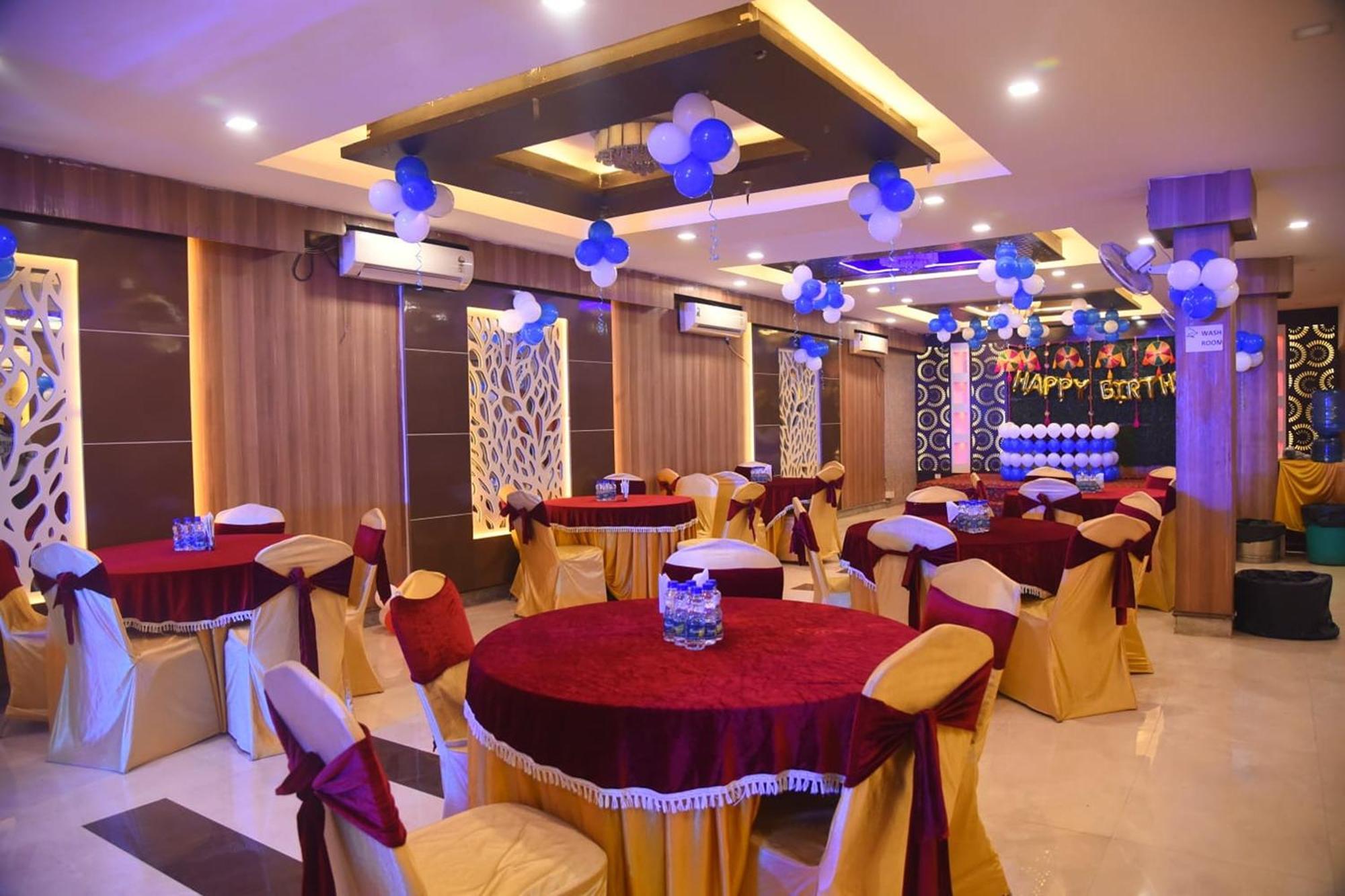 Hotel Shree Kanta Ґурґаон Екстер'єр фото