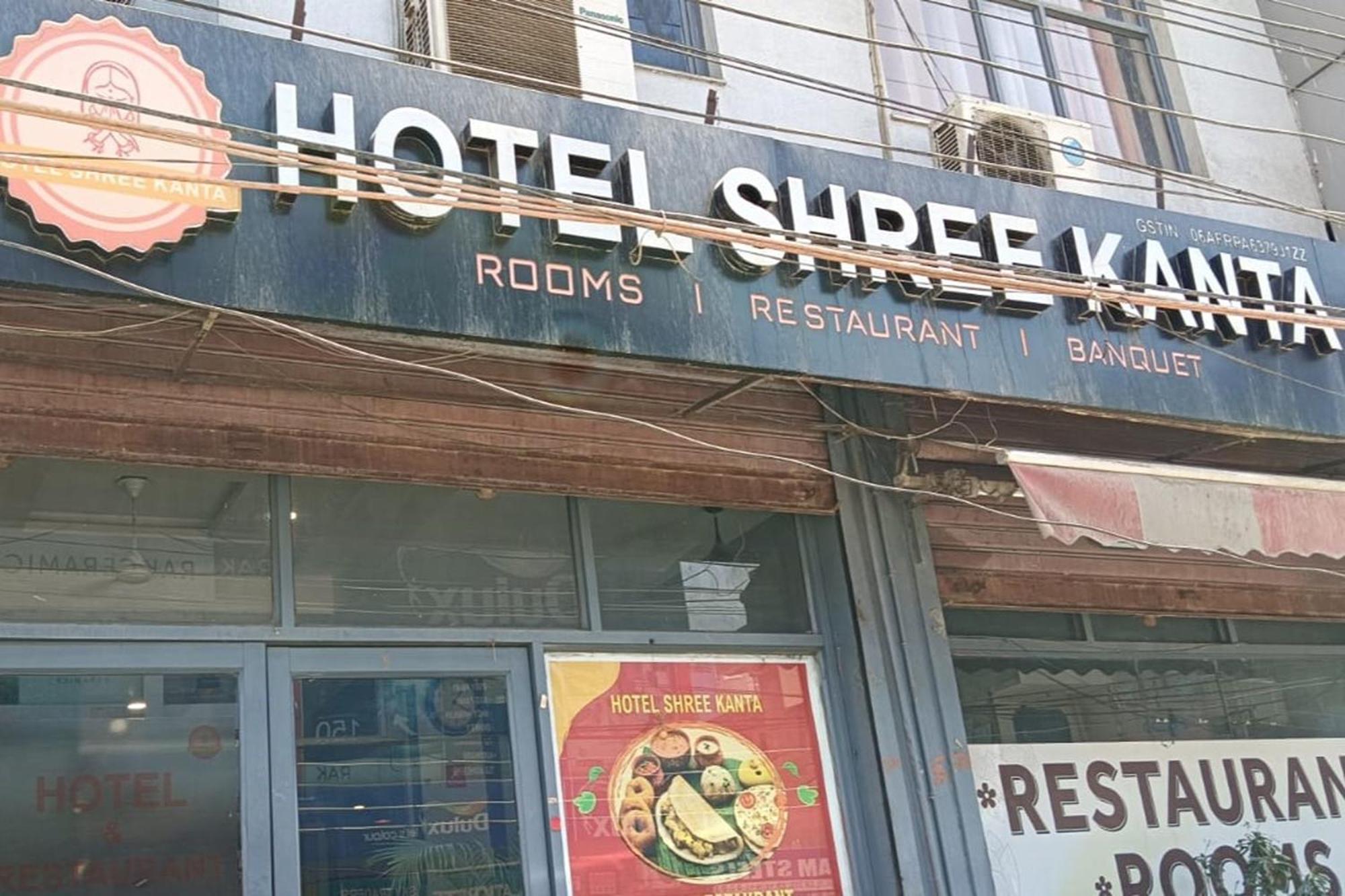 Hotel Shree Kanta Ґурґаон Екстер'єр фото